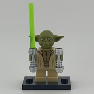 Yoda w/ Lightsaber Lego Star Wars Yoda's Jedi Starfighter 75360 - FAST SHIPPING✅